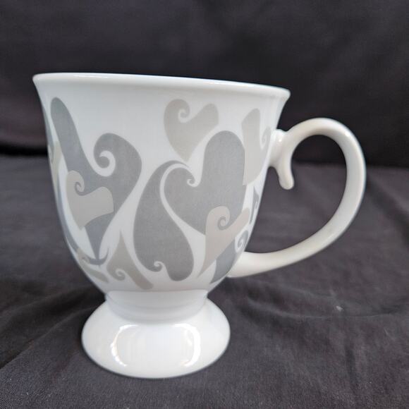 Mary Kay Love Aimer Gray and White Heart Pedestal Mug Coffee Tea - Picture 3 of 8